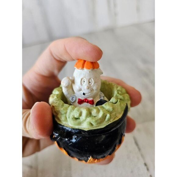 Ghost cauldron Jack in the box Halloween prop vintage - Picture 8 of 8